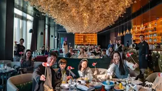 “纸”尖上的海洋：美高梅携手艺术家共筑蓝色生态防线