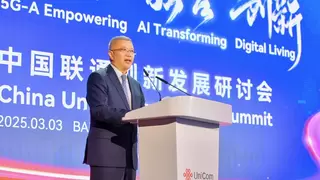 华为助力中国联通全球首发“AI全融通”计划，引领产业智能新范式