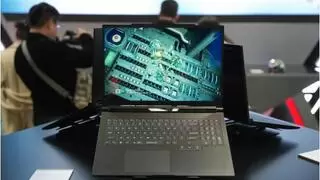 AI Together驱动大模型能力整合 中兴通讯全场景AI终端亮相MWC25巴塞罗那