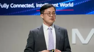 MWC 2025 | 华为罗萱：AI重塑核心网运维模式和高稳能力，助力运营商迈向AN L4