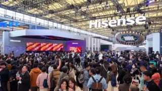 海信全球首款116英寸RGB-Mini LED亮相上海AWE展