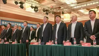 雅迪华宇电池换挡狂飙：以科技与服务双轮驱动，引领新能源转型