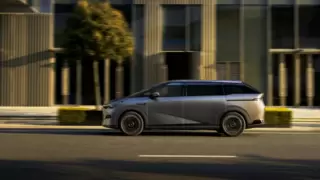 2025款小鹏X9正式亮相：超舒适AI大七座MPV 开启家庭出行体验新篇章