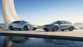 年轻人的第一台旗舰轿车，比亚迪汉L以划时代技术重塑20-30万级轿车标杆