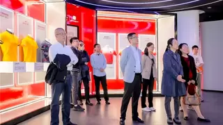 标杆效应！比音勒芬AI 战略重塑高端运动服饰行业新格局