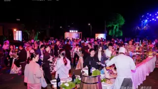 “享遇茅台红·U遇生活美”暨第五届消博会老友记答谢酒会举行