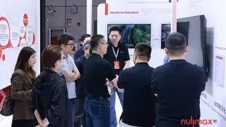 Nullmax首秀破局，全栈量产方案如何突破辅助驾驶商业化桎梏