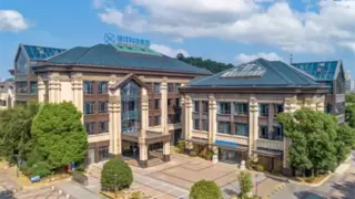 瑞祥科技集团助力镇江足球队首战告捷，见证荣耀时刻！