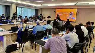 蘑菇云科创教育在上海联合国教科文组织教师教育中心成功举办AI时代STEM教师工作坊