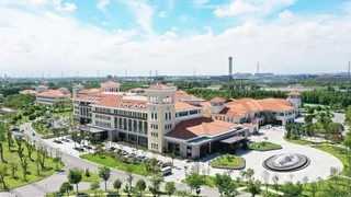 美的楼宇科技引领绿色革命，上海公卫中心制冷机房焕新颜