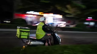 从寒夜骑手到城市合伙人——裹小递97年小伙的创业故事