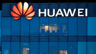 华为携手中国电信荣获TM Forum 2025年度数据与AI创新卓越奖