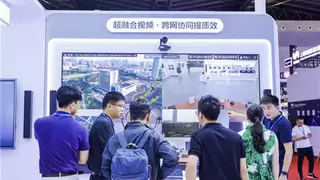 2025中国国际金融展精彩纷呈，MAXHUB 带来“AI+超融合+国产”创新成果