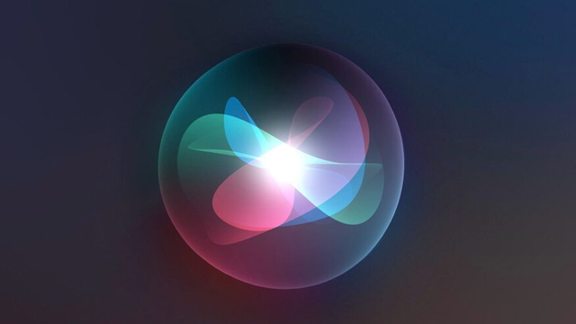 苹果与Anthropic和OpenAI洽谈合作升级Siri，旨在提供先进人工智能功能的同时继续开发自有模型