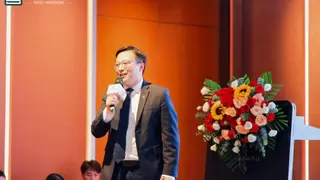 新华商学院“鎏金之约·千业盟合·星耀未来”盛典隆重举行！