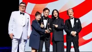 2025德国红点设计奖颁奖典礼启幕，Yeelight Pro D系列智能开关摘得至尊奖