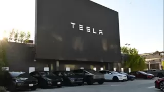 特斯拉筹备多年的复古餐厅充电站终于开业了