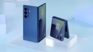 Galaxy Z折叠屏七代进化：三星如何写下折叠屏的“规则手册”