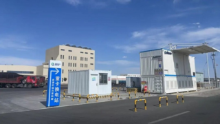 破题150公里无人区！启源芯动力甘肃换电站打造疆煤外运“绿色桥头堡”