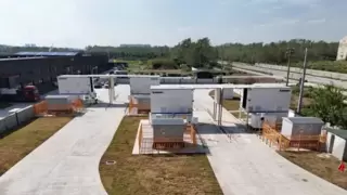 湖北打造绿色砂石运输网！启源芯动力22座超级补能中心覆盖鄂东关键节点