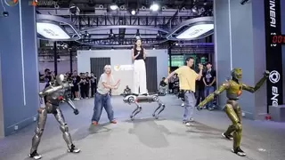 以技术突破为引擎，众擎亮相2025机器人博览会