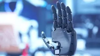 我国发布全球首款轻量化重载机器人仿生灵巧手