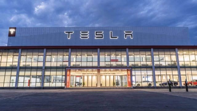 特斯拉在中国市场放弃xAI的Grok大模型 选择接入DeepSeek AI技术