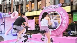 一起开放听！韶音「型动花田」快闪携新品解锁开放聆听新体验