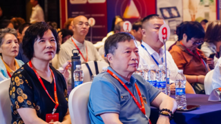万百万：“亿万富翁孵化计划”上海站闭幕，助力全球家庭健康与财富兼得