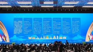 今天AI唱主角！科大讯飞发布星火东盟多语言大模型底座及系列AI产品