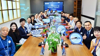 麦都宠医受邀出席宠物经济高质量发展座谈会 以专业实力引领人宠健康共处新方向