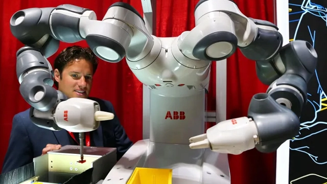 软银豪掷54亿美元投资人工智能机器人