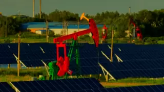 党旗飘扬一线 攻坚决胜市场——油田双节营销活动速览