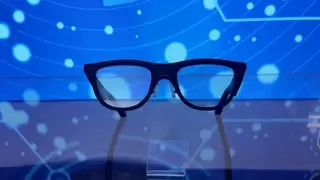 2025湾芯展开幕：光峰科技携2款LCoS AR光机亮相