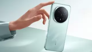 荣耀Magic 8系列手机发布，配备超大电池与海量AI功能