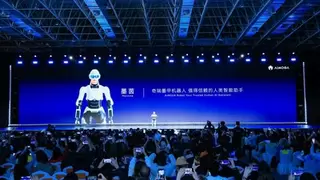 从讲PPT到全流程接待，墨甲机器人在2025奇瑞全球创新大会完成“人类助手“实景展示