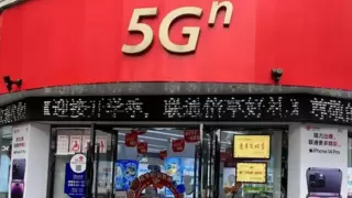 宜昌联通高维娟营业厅里暖游客