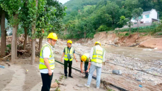 党旗在险峰飘扬通信在风雨中畅通——记湖北联通优秀党员魏明战天斗地守护竹山至林区通信“生命线”
