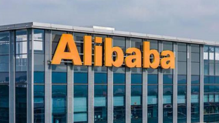 阿里巴巴团队重磅发布：让AI像苏格拉底一样自我学习，仅用100道题就能碾压GPT-5