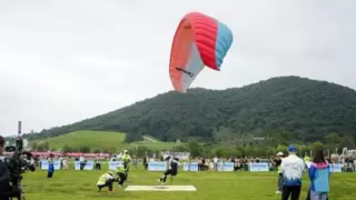 湖北荆门联通全力护航2025年滑翔伞定点世界杯总决赛