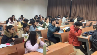 易达威学术公益讲座第五、六期：走进北京外国语大学和北京理工大学