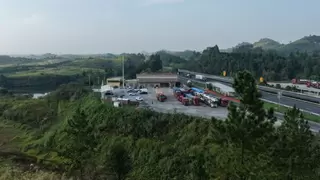 极速补能，“湘”伴全程 | 科士达全液冷超充点亮湖南高速绿色出行路