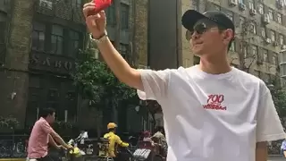 众潮人为美图T9疯狂爆灯，潮牌NPC李晨直呼“完全不用修图”