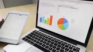 做好的excel怎么通过网络自动搜集数据并自动汇总？