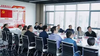 宁波市委常委、副市长徐岩一行莅临兰洋科技开展走访调研工作