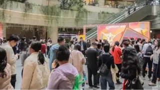 创维现象级热展点燃深圳新年，爱马仕同款审美变革电视定位