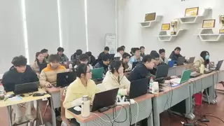 校企“双向奔赴”，共建产教融合AI应用人才培养模式——装备智能设计定制班圆满收官