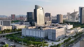 湖北移动“软硬兼施”智算底座穿铠甲