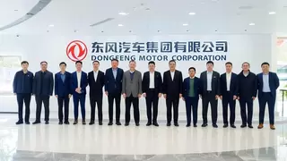 华为终端到访东风汽车，深度交流鸿蒙生态与汽车产业融合未来