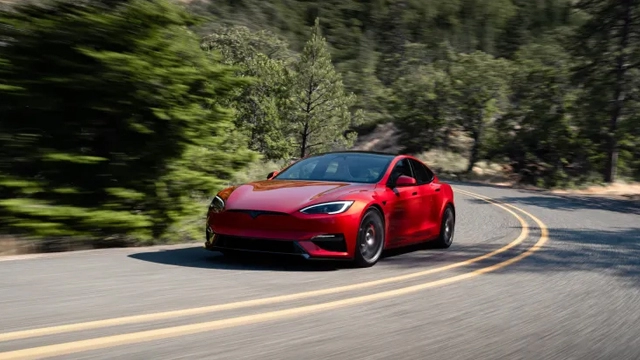 特斯拉将停产Model S和Model X，为擎天柱机器人腾出产能空间